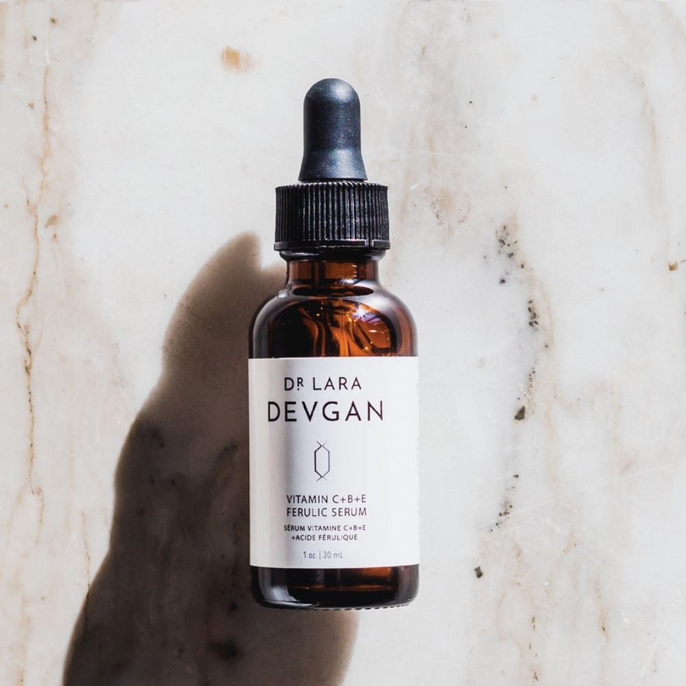 🔴 DR. LARA DEVGAN Vitamin C + B + E Ferulic Serum - Picture 2 of 4